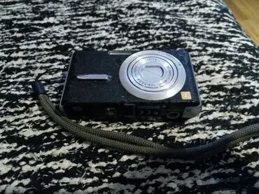 Fotoaparati: 1. Panasonic DMC TZ6 potpuno ispravan sa baterijom 2. Panasonic DMC na lalafo.rs — 14 Fotoaparati: 1. Panasonic DMC TZ6 potpuno ispravan sa baterijom 2. Panasonic DMC — 14