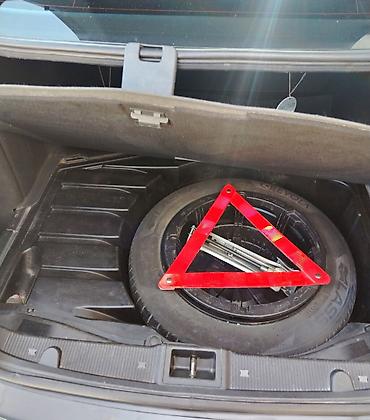 Mercedes-Benz: Mercedes-Benz C-Class: 1.8 l | Sedan — 11