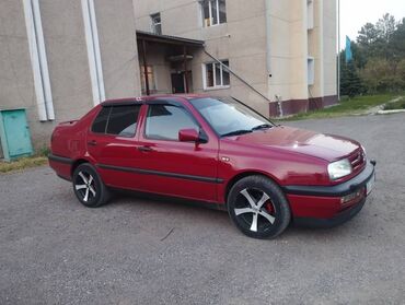 Volkswagen: Volkswagen Vento: 1997 г., 1.8 л, Механика, Бензин, Седан