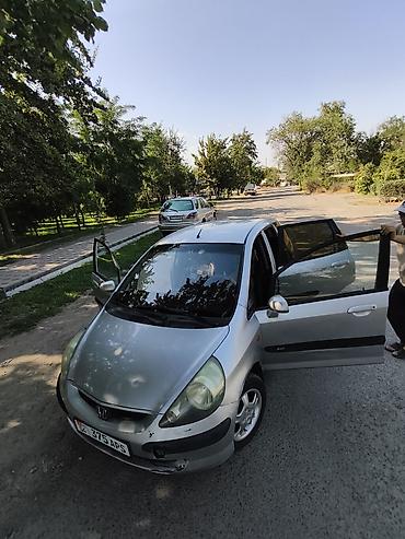 Honda Jazz: 2003 г., 1.4 л, Вариатор, Бензин, Хэтчбэк at lalafo.kg Honda Jazz: 2003 г., 1.4 л, Вариатор, Бензин, Хэтчбэк