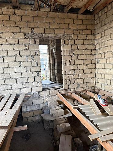 Həyət evləri və villaların satışı: Sumqayit Arxiv idaresinin arxasi. 76-cı məhəllə. Satış üçün yarımçıq — 29