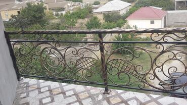 Pilləkən məhəccərləri: Məhəccərlər ( perila) — 18