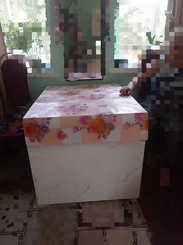 полки мебель: Столик и раздвижной стол
трансформер — 1