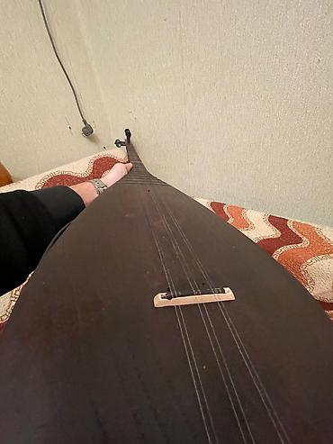 Elektron gitara, 6 sim, İşlənmiş, Pulsuz çatdırılma lalafo.az -da Elektron gitara, 6 sim, İşlənmiş, Pulsuz çatdırılma