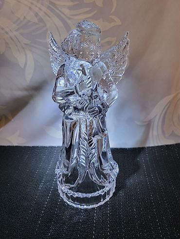 Figure: Kristalni nov andjeo 1980/90godina. Figura andjela sa trubom,olovni — 6