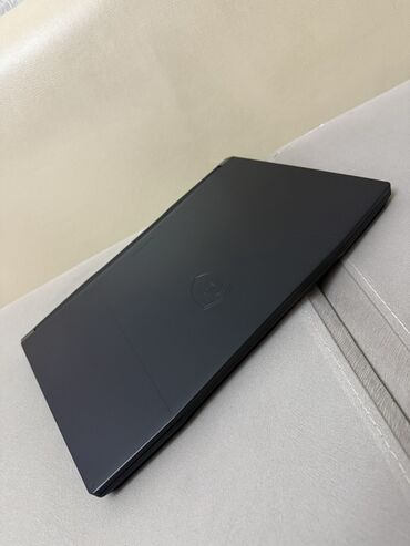 MSI: Əla vəzziyətdə. Problemsiz sağlam noutbuk. Çox az işlənib. Bütün Güclü — 9