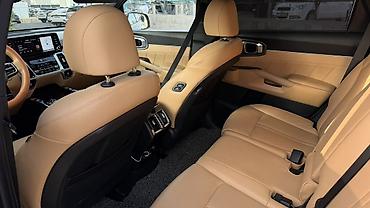 range rover evoque: Kia Sorento: 2022 г., 1.6 л, Гибрид, Кроссовер — 6