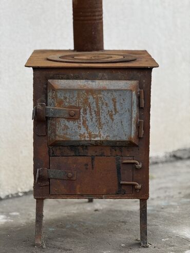 стеклянный компьютерный стол: Печь-буржуйка из металла с дымоходом - Топка прямоугольной формы