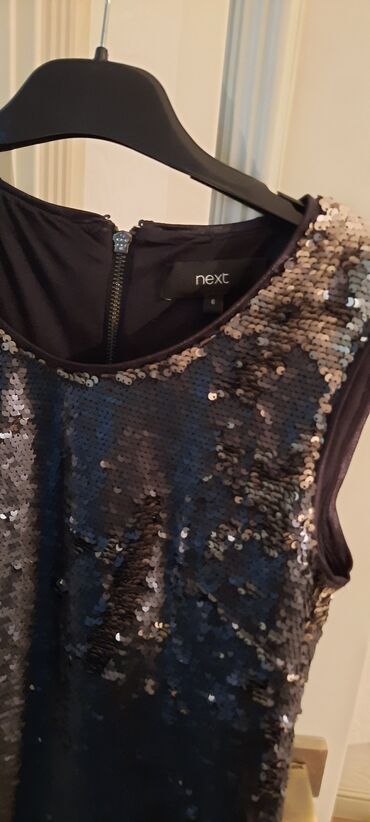 Ziyafət donları: Hamsı brend mallardı.Baha alınıb.hərəsi 1-2dəfə geyinilib — 2