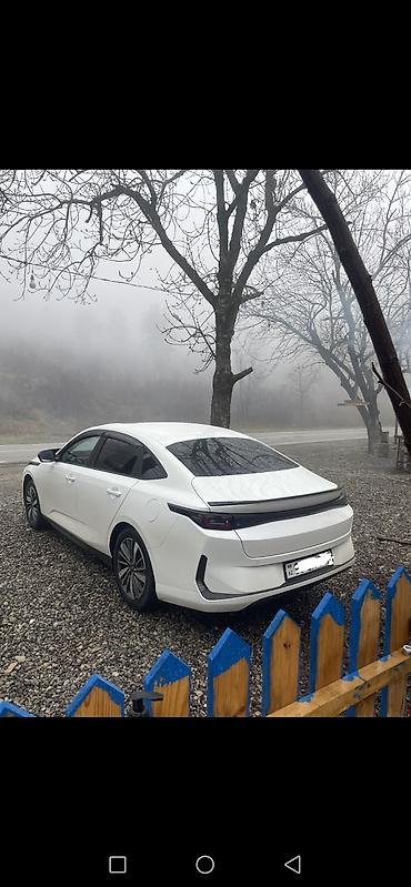 kiya sid: Changan Qiyuan A05: 1.5 l | 2025 il 30000 km Sedan — 4