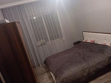 Lent lampalar: Ev yenidir. Ev 1 zal, 3 otaq,1 mətbəx və dəhlizdən ibarətdir. Hamam və — 10