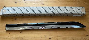 doosan: Lexsus Ls460 2006-2011 orijinal – yan qapı altı xrom reli/kalpak — 1