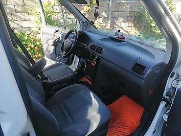 suse butulka: Ford Tourneo Connect: 1.8 l | 2008 il 5000 km Mikroavtobus — 2