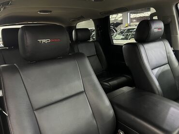Toyota: Toyota Sequoia: 2020 г., 5.7 л, Типтроник, Бензин, Внедорожник — 8