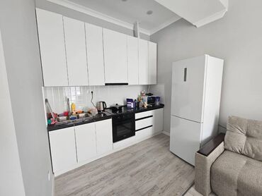 1 комнатная квартира каракол: Коттедж, raduga west ЦО Радуга West, Кош-Кол, Детская площадка, Парковка, стоянка, Охраняемая территория