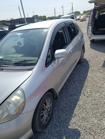 авторынок бишкек фит: Honda Fit: 2005 г., 1.3 л, Автоматические, Бензин, Хэтчбэк