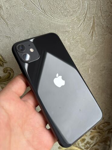 Apple iPhone: IPhone 11, 128 GB, Qara, Face ID