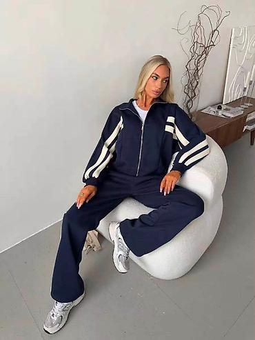 270 react: 08. Komplet trenerka koja ce vas oduševiti💫 Vel: S M L XL Cena : 3.800 — 8