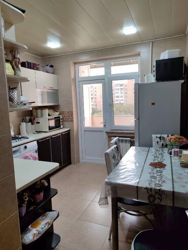 Köhnə tikili: Bakı, Hövsan qəs., 3 otaqlı, Köhnə tikili, 70 kv. m — 4