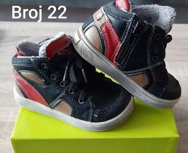 Kids' Footwear: Sneakers, Size: 22