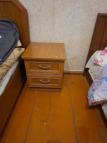 Yataq otağı mebel dəsti Tərkibi: - İki nəfərlik çarpayı (başlıq və