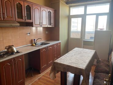 Uzunmüddətli kirayə mənzillər: Salam Oglan otaq yoldasi axtarilir ev mermar ecemide yerlesir evin her -da lalafo.az — 4 Uzunmüddətli kirayə mənzillər: Salam Oglan otaq yoldasi axtarilir ev mermar ecemide yerlesir evin her — 4