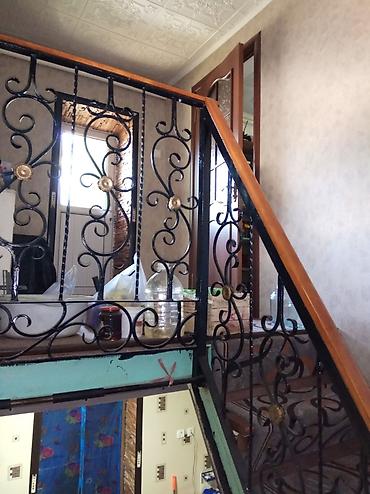 Продажа коттеджей и домов: Продаю благоустроенный Дом с мансардой. 4 сотки. Общ.площ. 104 кв. из — 2