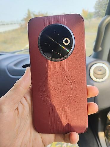 fire maple: Tecno Spark 30C, Б/у, 128 ГБ, цвет - Серебристый, 2 SIM — 3