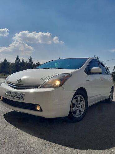 uaz 452 satilir: Toyota Prius: 1.5 л | 2008 г. Хэтчбэк