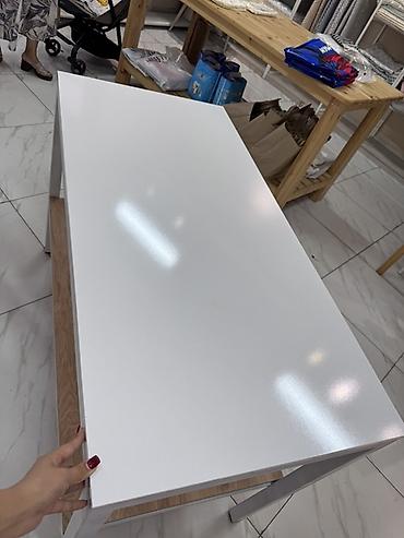 mini projector: Прямоугольный стол с полкой - Столешница: гладкая глянцевая белая — 2