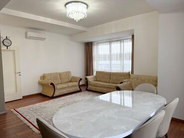 Посуточная аренда квартир: 3 комнаты, Душевая кабина, Постельное белье, Кондиционер — 2