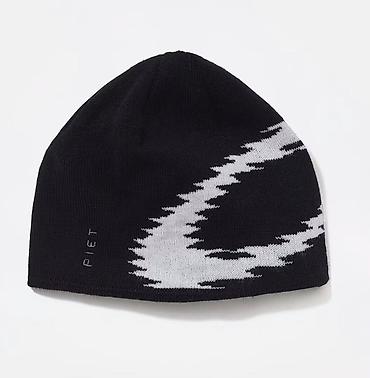 north face: Две вязаные шапки-бини. 1) Arc’teryx Logo Beanie: - Цвет: темно-синий — 2