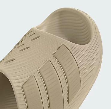 pasanoşka kişi: Adidas PureChill Slide şlapanlar - Model: PureChill Slide (etiket — 9