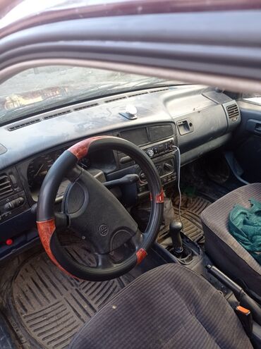 фольксваген: Volkswagen Golf: 1992 г., 1.8 л, Механика, Бензин