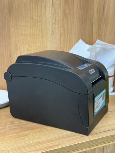 монитор type c: Термопринтер Xprinter, выполненный в черном цвете, предназначен для
