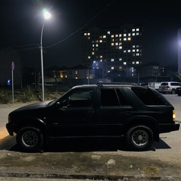 перевозной дом: Opel Frontera: 1992 г., 2.4 л, Механика, Бензин, Внедорожник