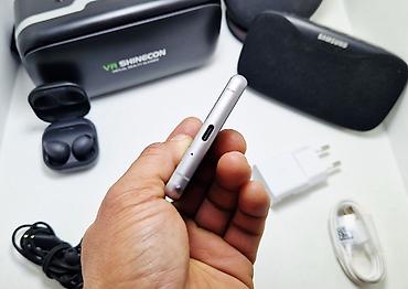 Sony: Sony Xperia 5 IV, Б/у, 256 ГБ, цвет - Серебристый, 1 SIM, 2 SIM, eSIM — 3