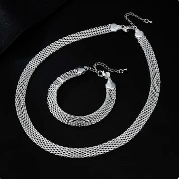 Setovi nakita: Komplet ogrlica i narukvica
Sa žigom 925
Cena:2000 din