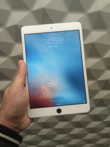 ipad pro 10 5: Şekildeki kimidi qutusu adaptoru yoxdu,yaddas 16Gb.Qiymet sondu real
