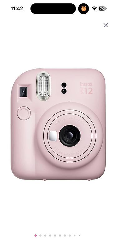 8 mart sekilleri cekmek: Fujifilm Instax Mini 12 — çəkdiyin şəkli dərhal kağıza çıxaran ani — 1