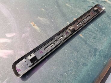 Auto delovi: Lajsna zadnjih gepek vrata Lada 21213,21214 Niva br.4. Polovna — 9