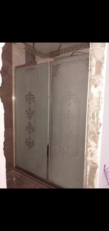 Duş kabinaları, arakəsmələr: Yeni Üstü açıq kabina, Düzbucaqlı, Ödənişli çatdırılma — 21