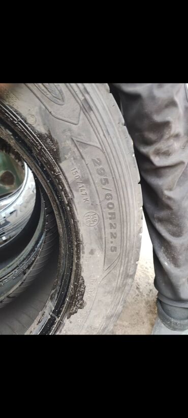 Транспорт: Шины 295 / 65 / R 22,5, Всесезонная, Б/у, Грузовики/Автобусы, GoodYear