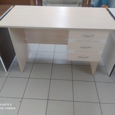 Ofis masaları: Yeni, İşçi üçün, Künc masa — 10