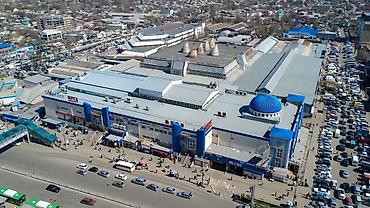 Продажа коттеджей и домов: Продаётся дом с участком в центральной части города, рядом аламмедин — 1