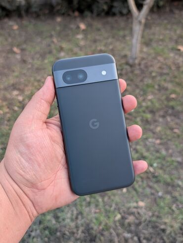 телефон наличка: Google Pixel 8, Б/у, 256 ГБ, цвет - Черный, 1 SIM, eSIM