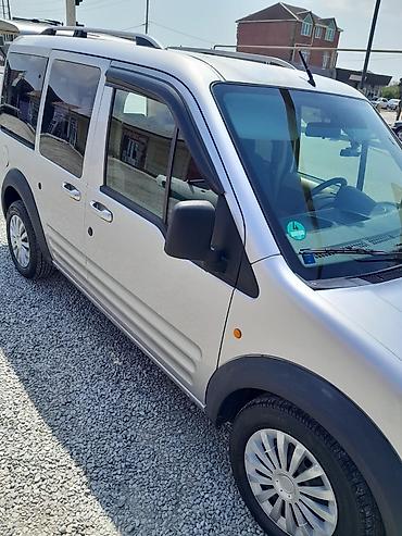 renault megane 3: Ford Tourneo Connect (gümüş rəng) - Kuzov: 5 qapılı miniven, arxa — 7