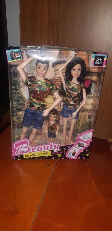 barbie şekilleri: Barbie girls and boy family oyuncaq desti yeniden geldi. Cemi 3 eded