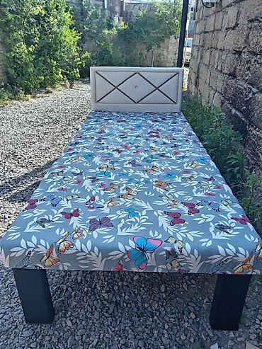 Çarpayılar: 1 nəfərlik çarpayılar 60 manat. 2 nəfərlik taxt 110 manat. Çatdırılma — 14