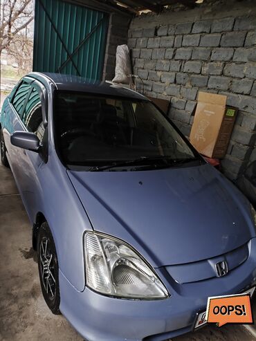 продаю срочно: Honda Civic: 2002 г., 1.5 л, Вариатор, Бензин, Хэтчбэк